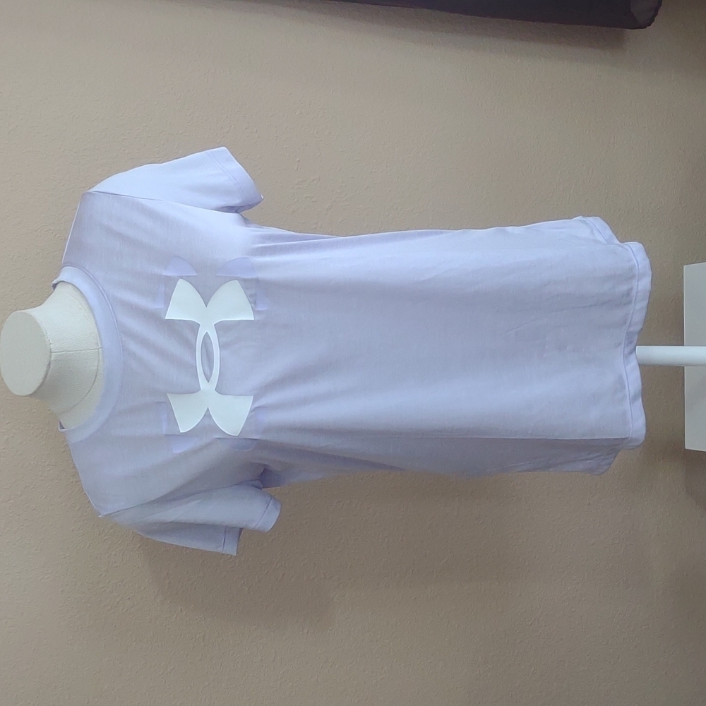 Women's Under Armour Loose Fit T-shirt Size M
